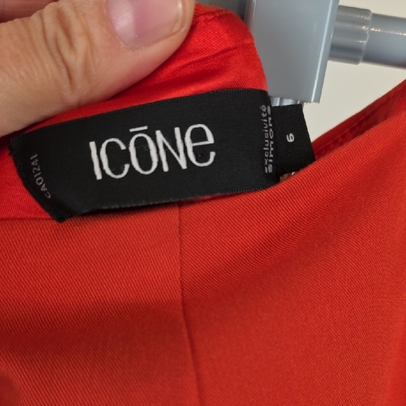 Simons Icône Red Mini Skirt Women’s Size 6 | Sleek Stretch Bodycon Pencil Skirt - Picture 4 of 8